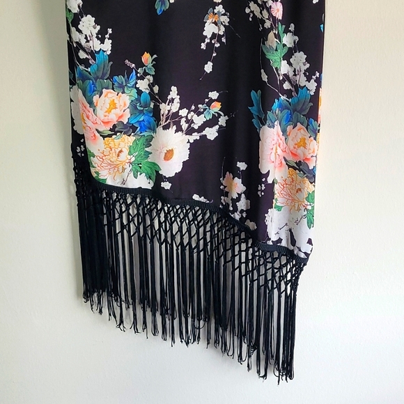 Urban Renewal Assymetric Hem Fringe Dress Size Small - Picture 4 of 9